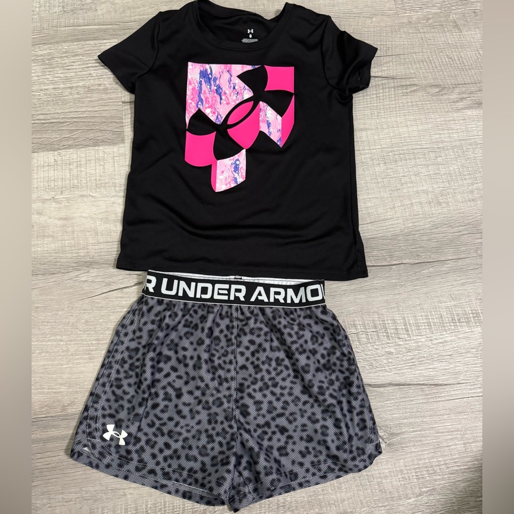 Under Armour Black Top and Gray Shorts Set